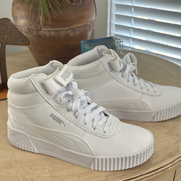 Puma | Shoes | Puma White Hightop Sneakers | Poshmark